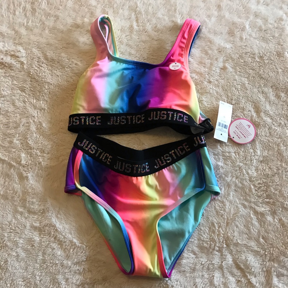 New girls baiting suit